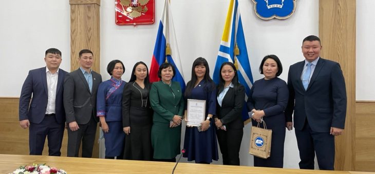 КОЛЛЕКТИВ РЕСПУБЛИКАНСКОЙ БОЛЬНИЦЫ №1 НАГРАЖДЕН ЗА АКТИВНОЕ УЧАСТИЕ В ОКАЗАНИИ ГУМАНИТАРНОЙ ПОМОЩИ ВОЕННОСЛУЖАЩИМ И ЖИТЕЛЯМ НОВЫХ РЕГИОНОВ РОССИИ